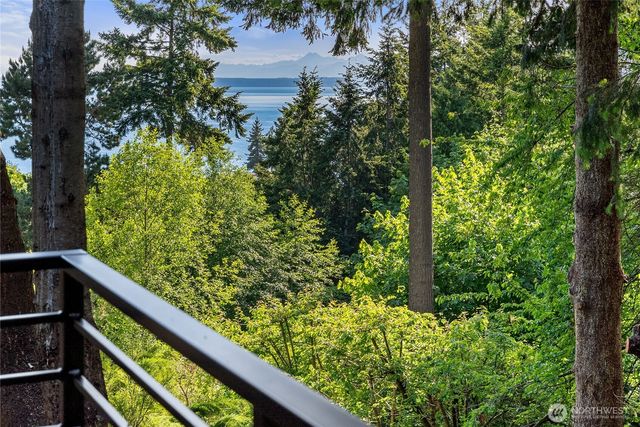 6025 96th Street SW, Mukilteo, WA 98275
