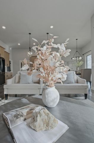 522 TOMAHAWK DR, Columbia, MO 65203