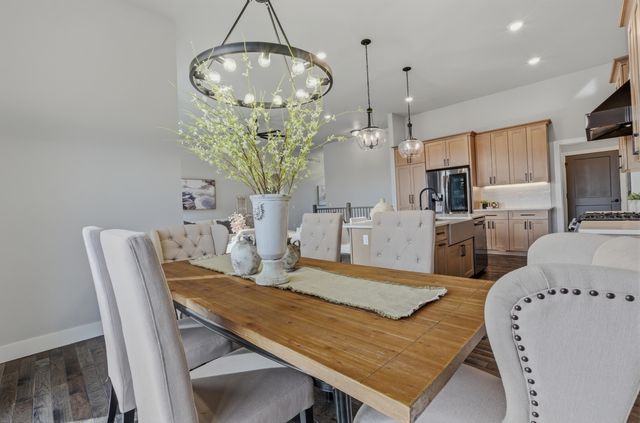 522 TOMAHAWK DR, Columbia, MO 65203