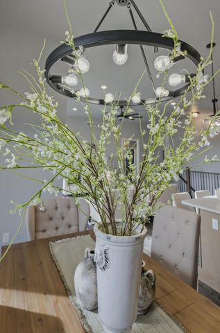 522 TOMAHAWK DR, Columbia, MO 65203