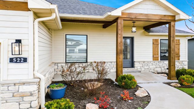 522 TOMAHAWK DR, Columbia, MO 65203