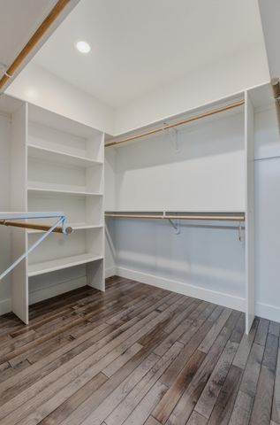 522 TOMAHAWK DR, Columbia, MO 65203