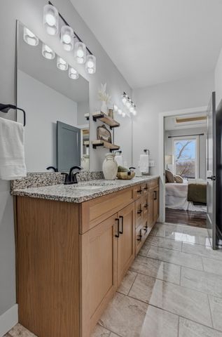 522 TOMAHAWK DR, Columbia, MO 65203