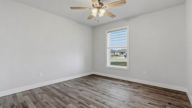 522 TOMAHAWK DR, Columbia, MO 65203