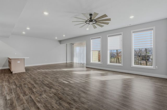 522 TOMAHAWK DR, Columbia, MO 65203