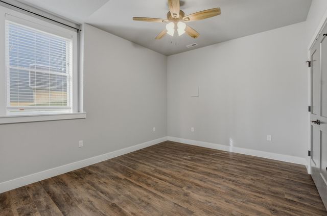 522 TOMAHAWK DR, Columbia, MO 65203