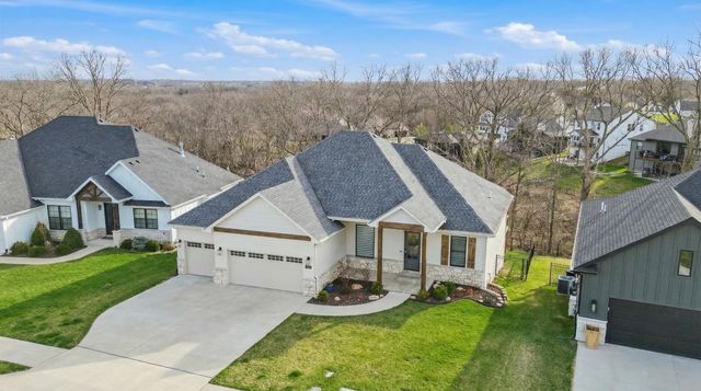 522 TOMAHAWK DR, Columbia, MO 65203