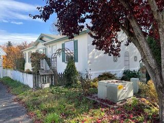 1505 Agape Way, Grants Pass, OR 97527