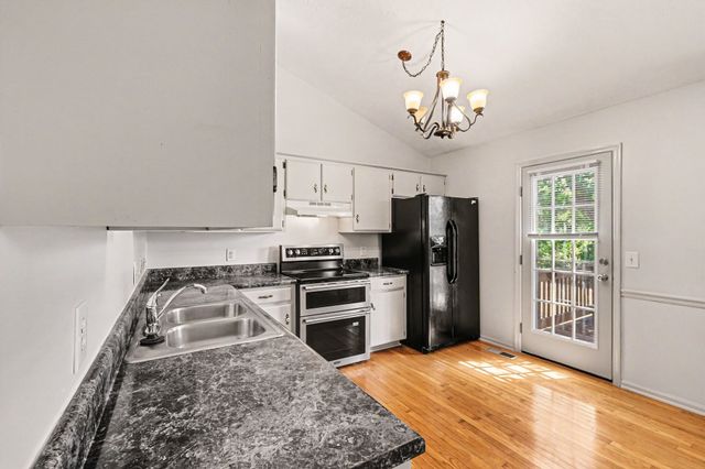 5308 Flagstone Dr, Antioch, TN 37013