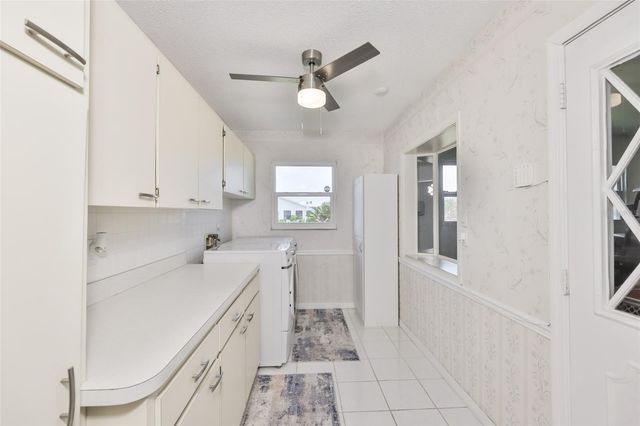 1506 BENTWOOD DRIVE, Sun City Center, FL 33573