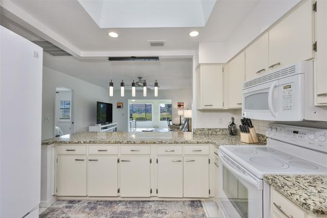 1506 BENTWOOD DRIVE, Sun City Center, FL 33573