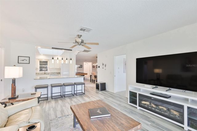 1506 BENTWOOD DRIVE, Sun City Center, FL 33573