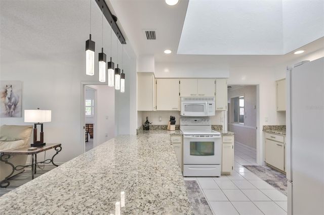 1506 BENTWOOD DRIVE, Sun City Center, FL 33573