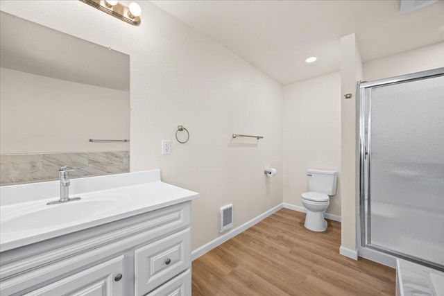 181 Oak Hollow Lane, Riddle, OR 97469