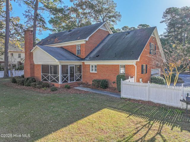 3502 Wallingford Road, Greenville, NC 27858