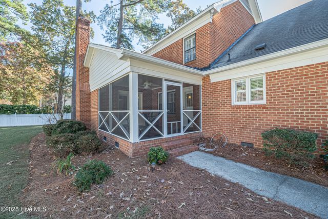 3502 Wallingford Road, Greenville, NC 27858