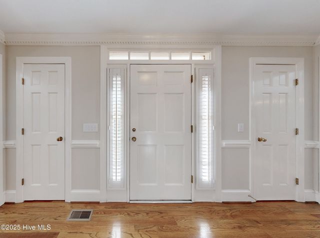 3502 Wallingford Road, Greenville, NC 27858