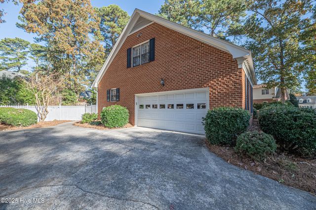 3502 Wallingford Road, Greenville, NC 27858
