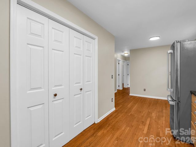 30 Lake Forest Lane, Hendersonville, NC 28739
