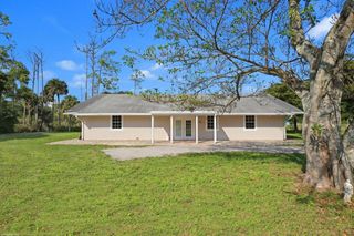 2221 F Road, Loxahatchee Groves, FL 33470