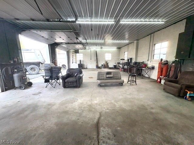 12666 S State Line Road, Petersburg, OH 44454