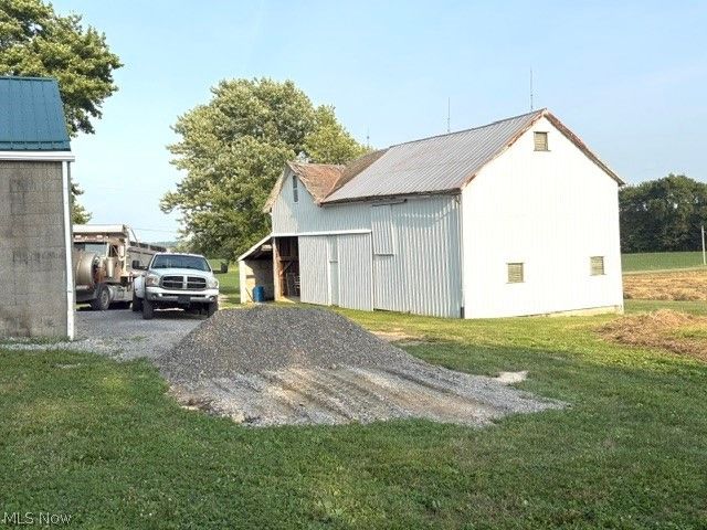 12666 S State Line Road, Petersburg, OH 44454