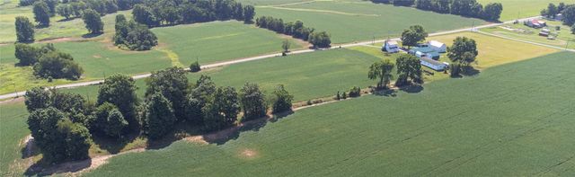 12666 S State Line Road, Petersburg, OH 44454