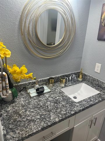 7925 Brandon St Street B, Houston, TX 77051