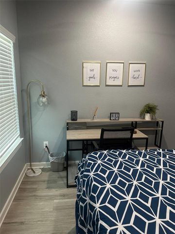 7925 Brandon St Street B, Houston, TX 77051