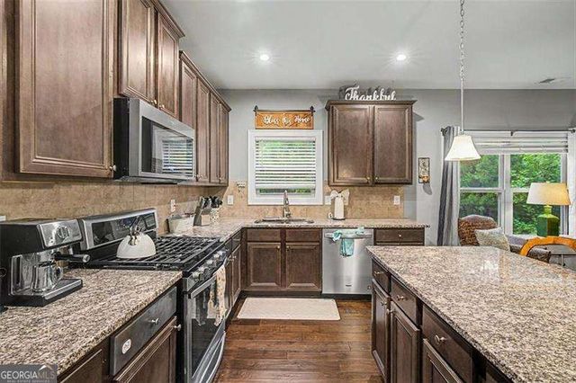 14 Creekview Drive SE, Cartersville, GA 30120