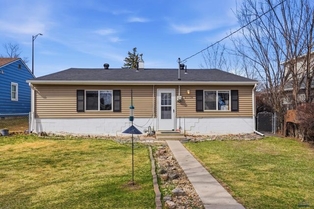 2310 5TH ST, Rapid City, SD 57701