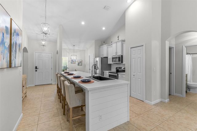 8110 Westfield Circle, Vero Beach, FL 32966