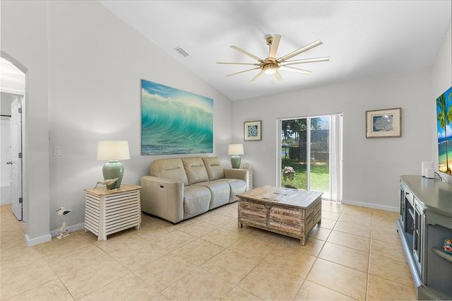8110 Westfield Circle, Vero Beach, FL 32966