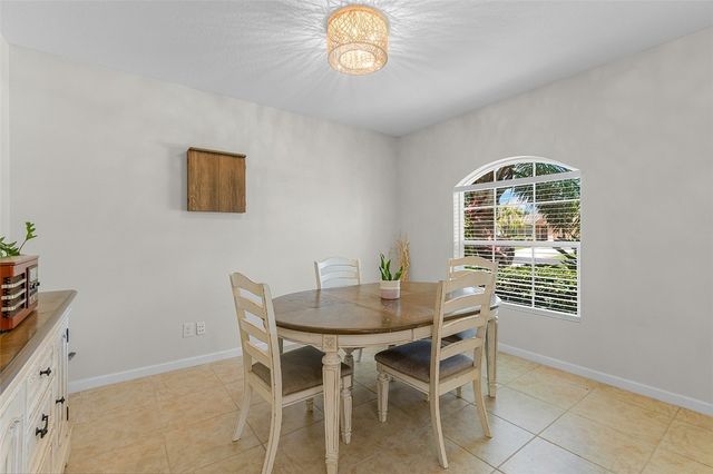 8110 Westfield Circle, Vero Beach, FL 32966