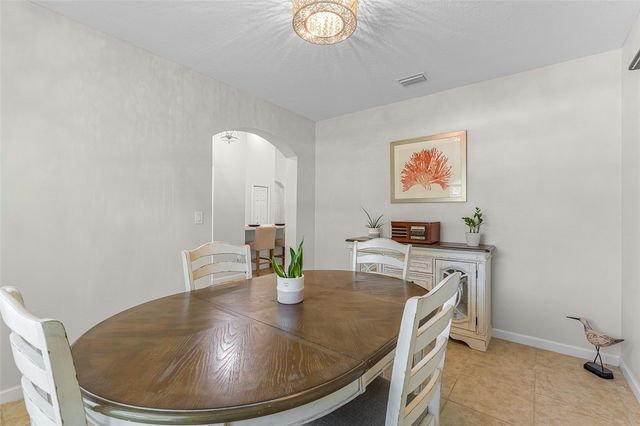 8110 Westfield Circle, Vero Beach, FL 32966