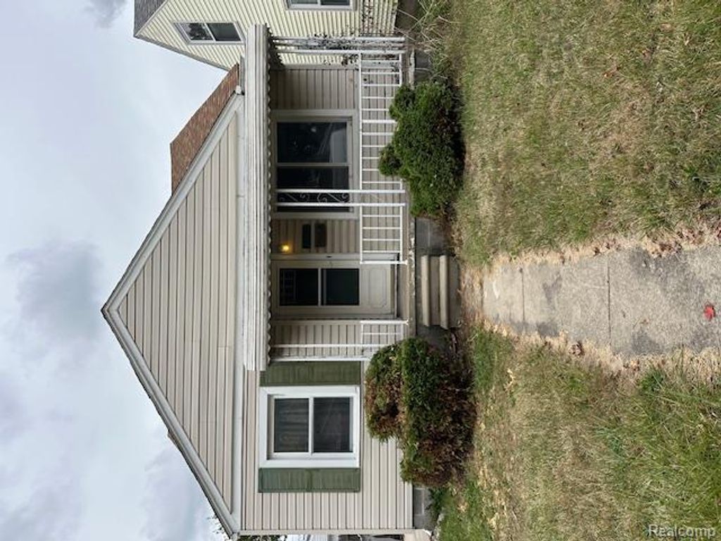 23155 Vance Avenue, Hazel Park, MI 48030