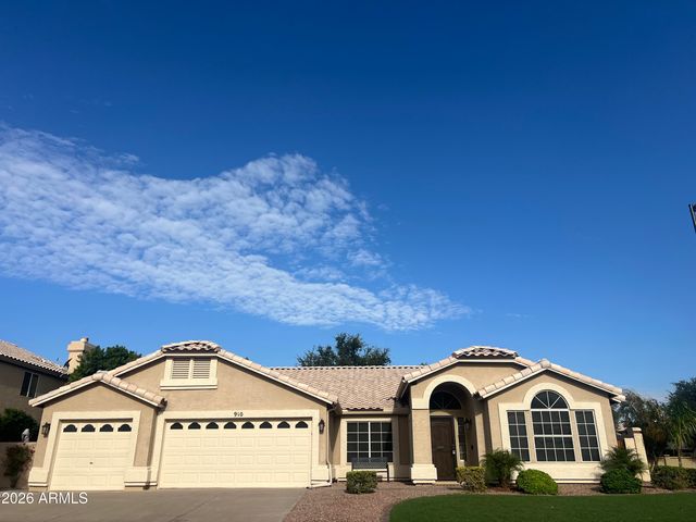 910 S PARADISE Drive, Gilbert, AZ 85233