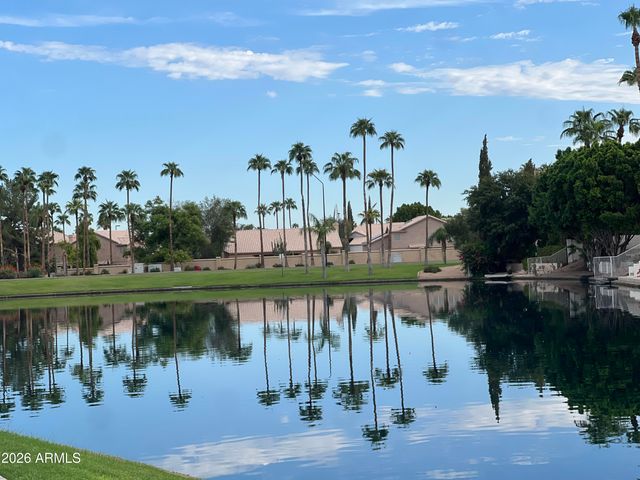 910 S PARADISE Drive, Gilbert, AZ 85233