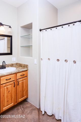 560 E Circle B Road, Willcox, AZ 85643