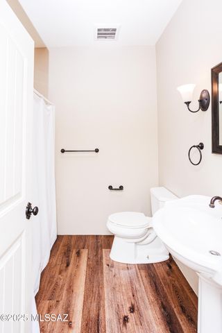 560 E Circle B Road, Willcox, AZ 85643