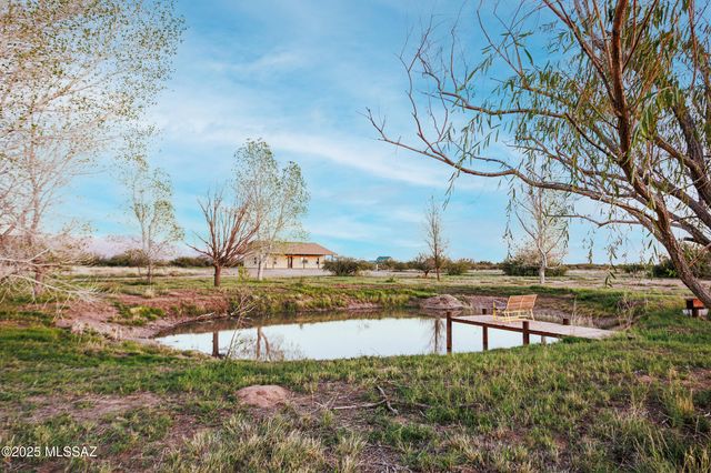 560 E Circle B Road, Willcox, AZ 85643