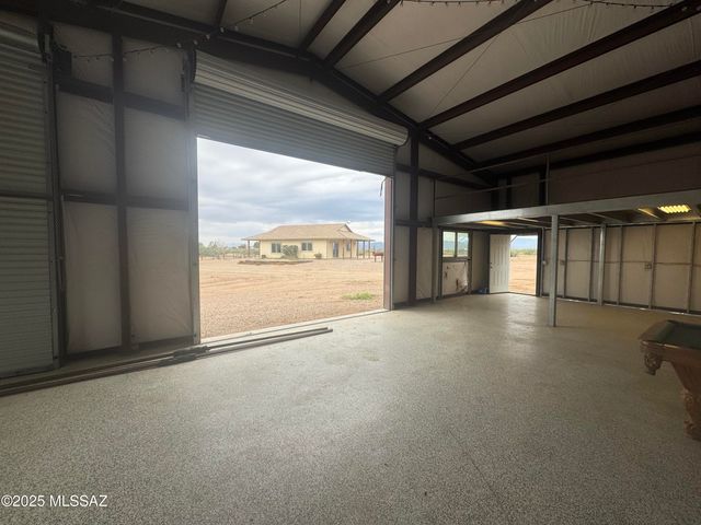 560 E Circle B Road, Willcox, AZ 85643