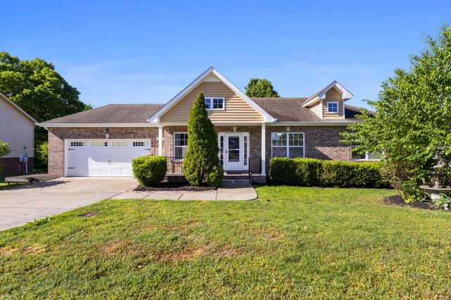 3484 Clover Hill Dr, Clarksville, TN 37043