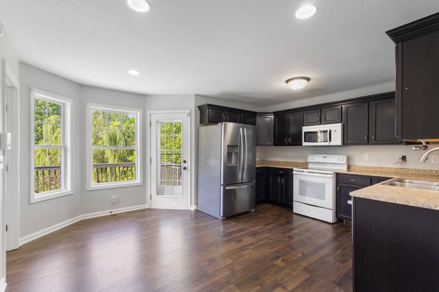 3484 Clover Hill Dr, Clarksville, TN 37043