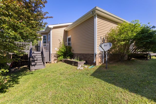 3484 Clover Hill Dr, Clarksville, TN 37043