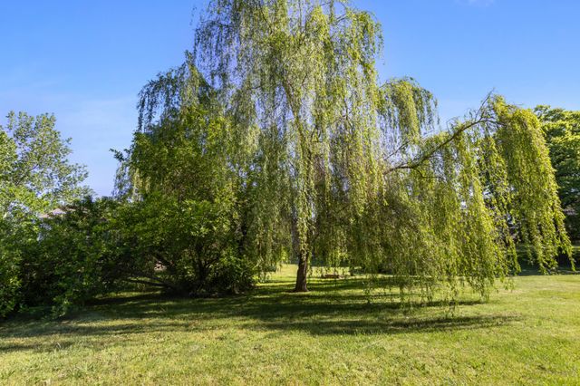 3484 Clover Hill Dr, Clarksville, TN 37043