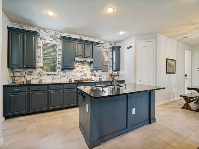 266 Benwick Drive, Sunnyvale, TX 75182