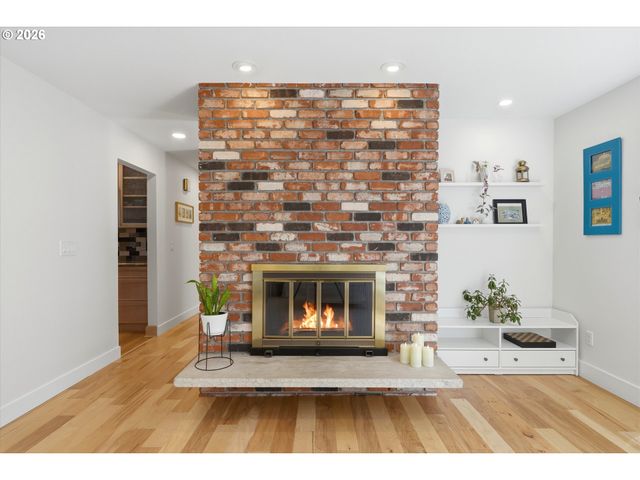 13475 Sw VILLAGE GLENN Dr, Tigard, OR 97223