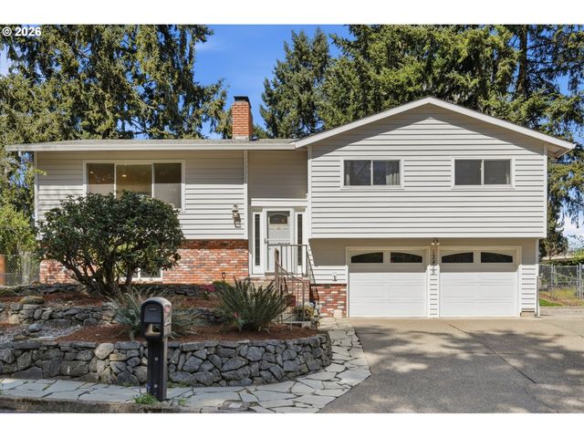 13475 Sw VILLAGE GLENN Dr, Tigard, OR 97223