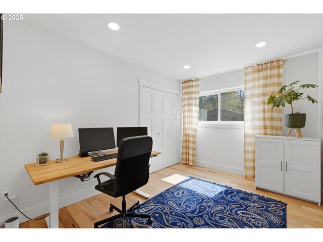 13475 Sw VILLAGE GLENN Dr, Tigard, OR 97223